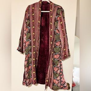 Boutique Kimono Or Robe